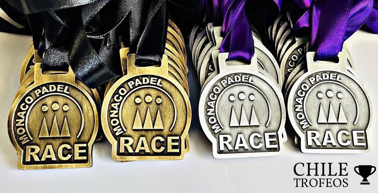 Medallas Monaco Padel Race artes marciales cintas moradas